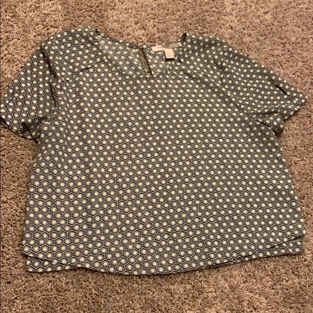 Black and white patterned top